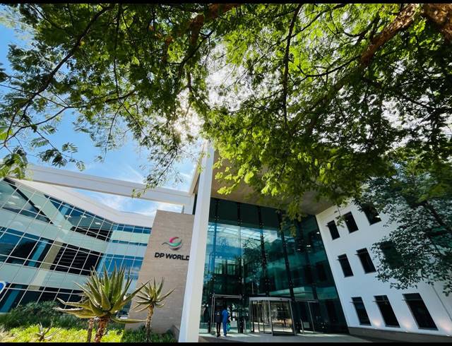 1,630M² OFFICE TO LET IN WATERFALL